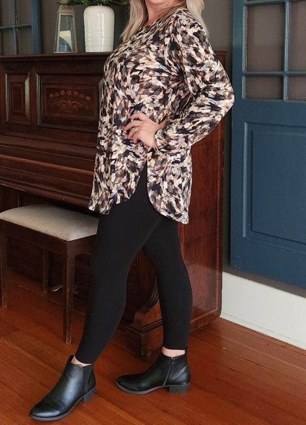 Esmarie Curved Hem Top - Image 6