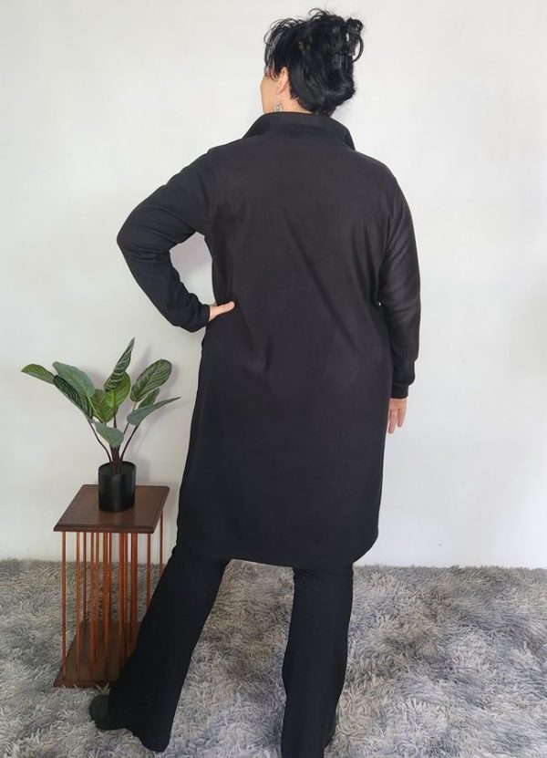 Back view of the Zelda Cosy Collar Pocket Cardigan in black cosy spandex. Relaxed fit with a smart collar, designed for comfort and warmth – perfect for South African winter wear.